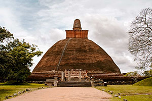 Visit Anuradhapura's Sacred Sites